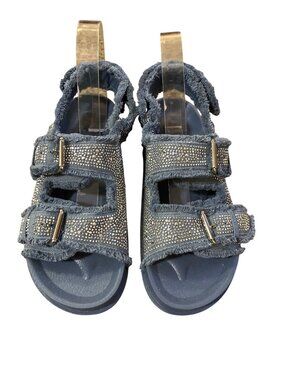 Wild Pair Womens 8.5 Blue Denim Studded Sport Sandals Frayed Strappy Buckle Used